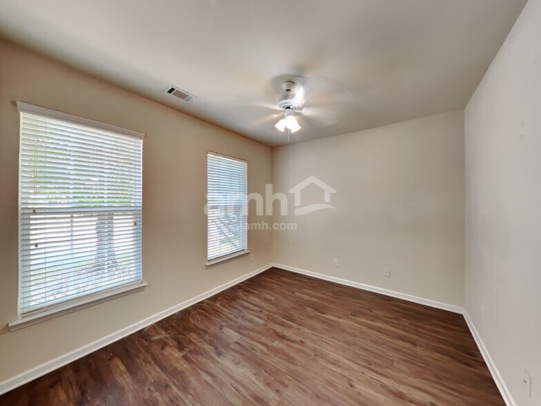 Building Photo - 1500 Woodberry Ct