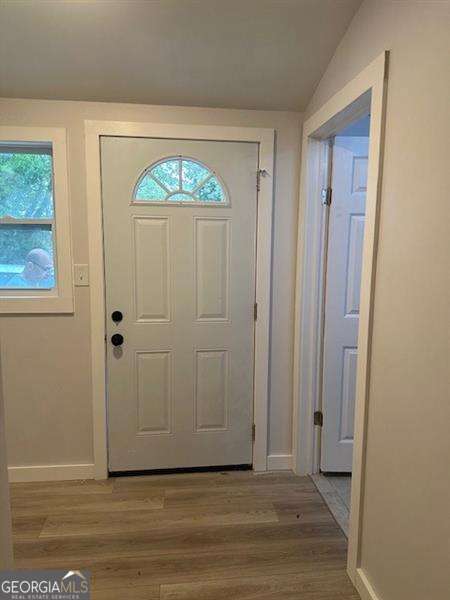 Building Photo - 204 Smith St NE