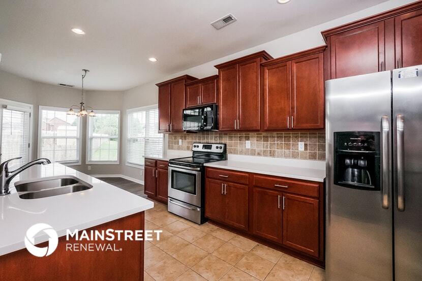 Building Photo - 11502 Top Walnut Loop