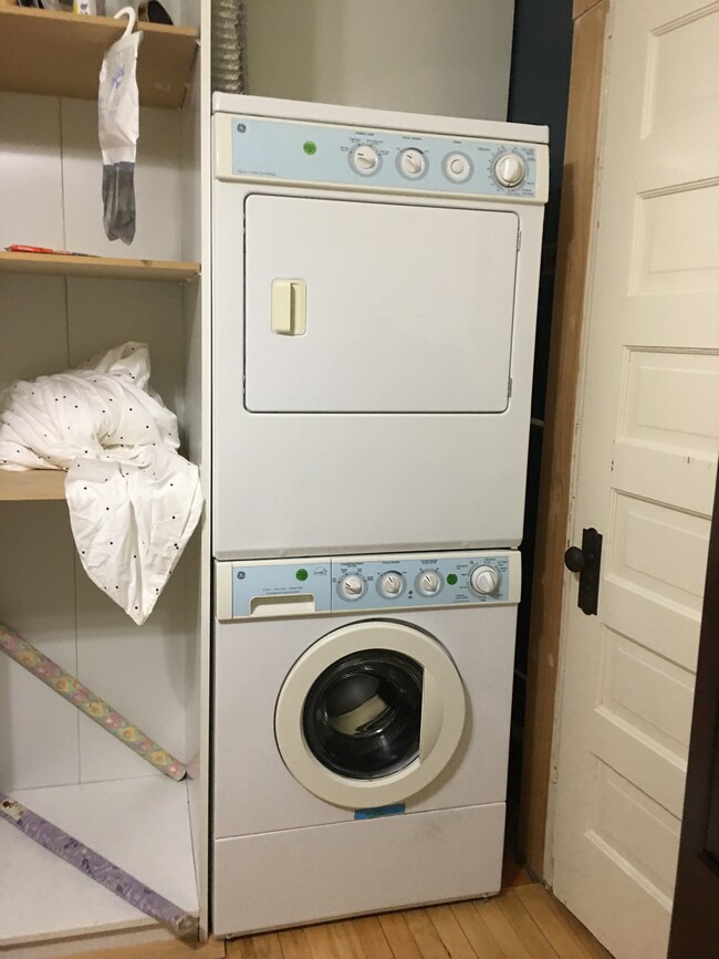 washer/dryer in unit - 1825 Taylor St NE