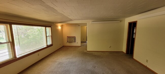 Building Photo - 5250 Cleghorn Canyon Rd