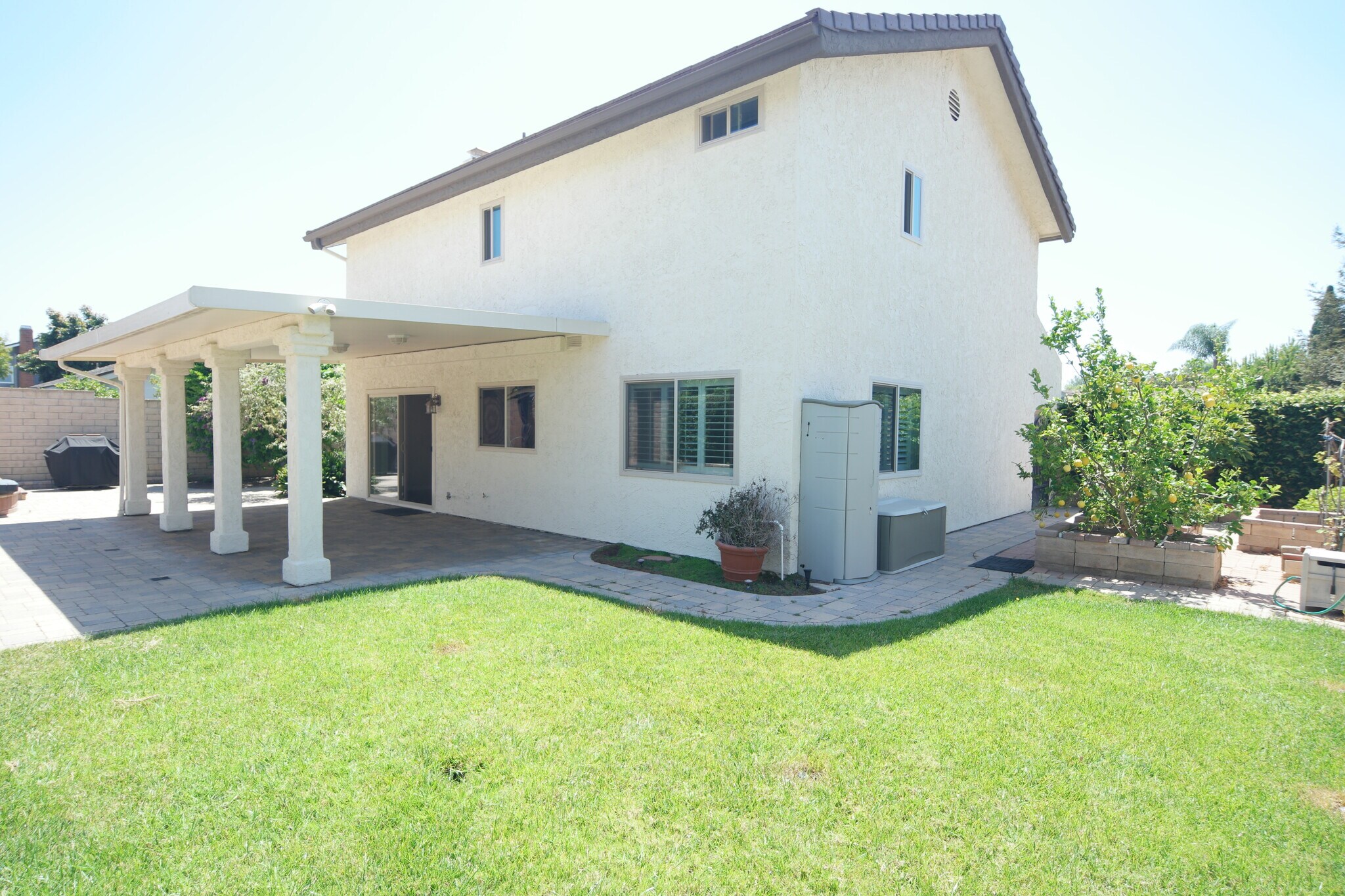 Building Photo - 2431 Deerfield Ct