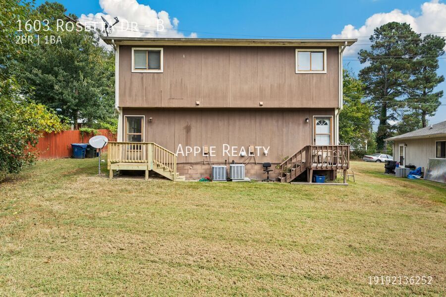 Building Photo - 1603 Rosetta Dr