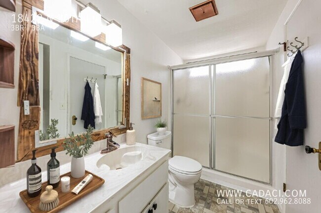 Building Photo - 18422 N 30th Ln