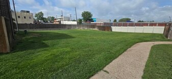 Building Photo - 8047 Wolff St