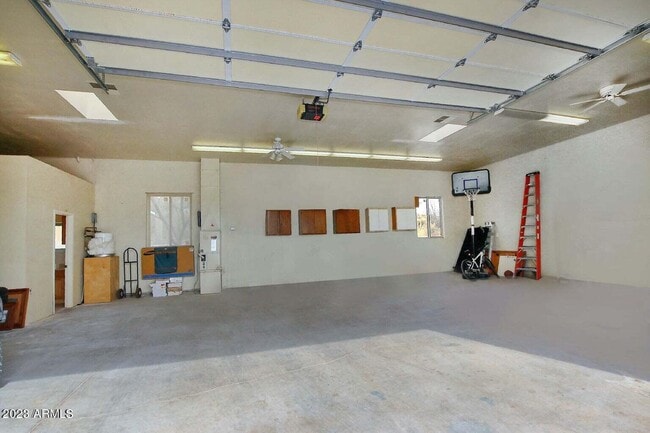 Building Photo - 40612 N 28th St