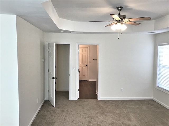 Building Photo - 6250 Mulberry Park Dr