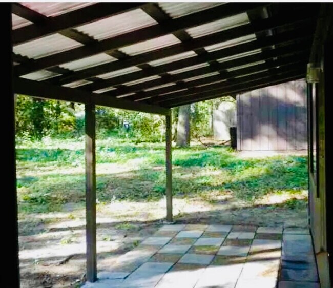 Building Photo - 1820 Seay Ct
