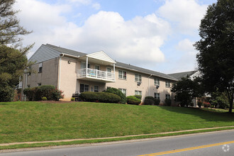 Building Photo - The Villages of Lancaster Green