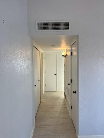Building Photo - 204 Cutlass Dr