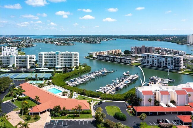 Building Photo - 7907 Sailboat Key Blvd S
