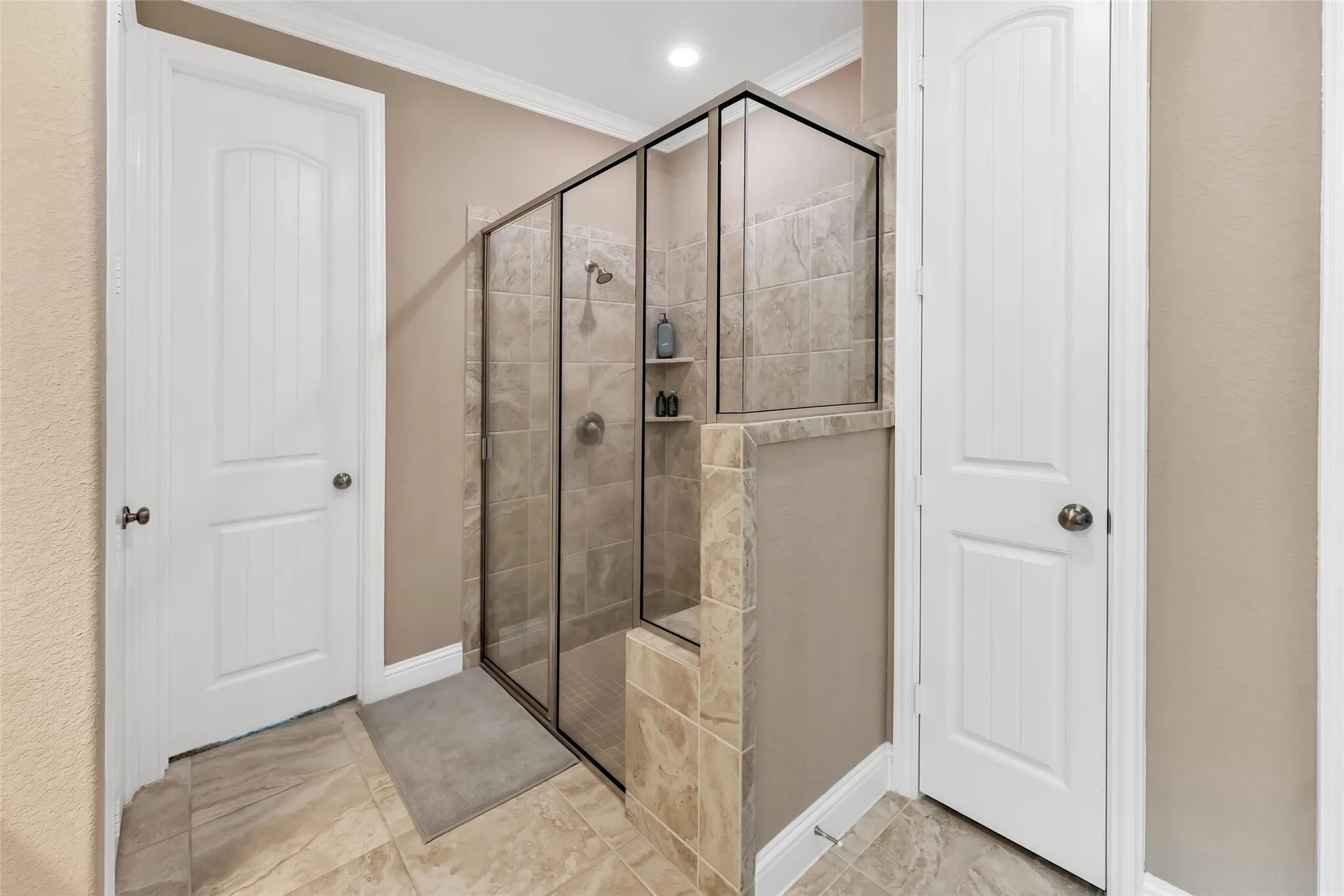 Master Bathroom Shower - 1027 Ginger Glade Ln