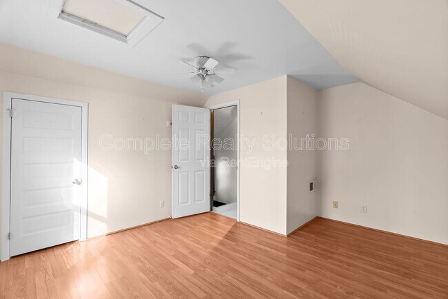 Building Photo - 409 Harrison Ave