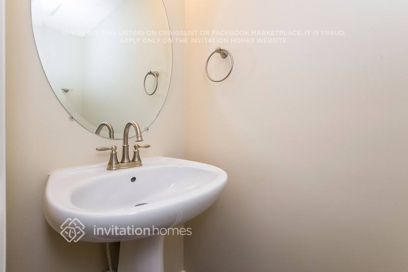 Building Photo - 566 Windcroft Cir NW