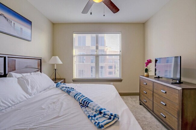 Building Photo - 6833 Addison Cir