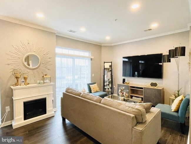 Building Photo - 1850 Cedar Cove Way