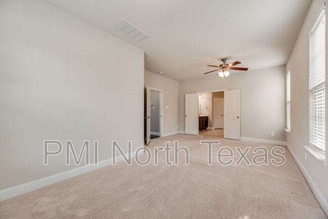 Building Photo - 14054 El Toro Rd