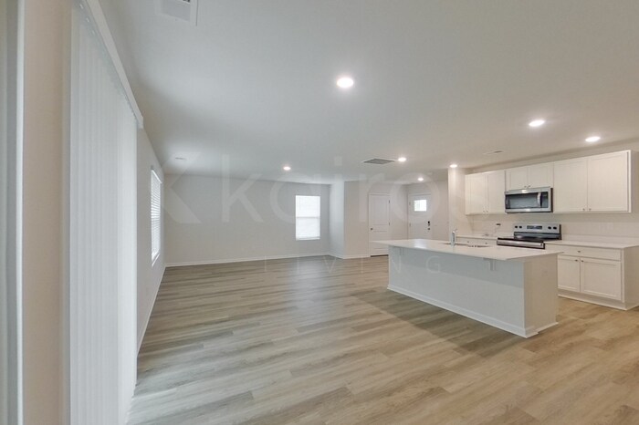 Building Photo - 110 Overstreet Way