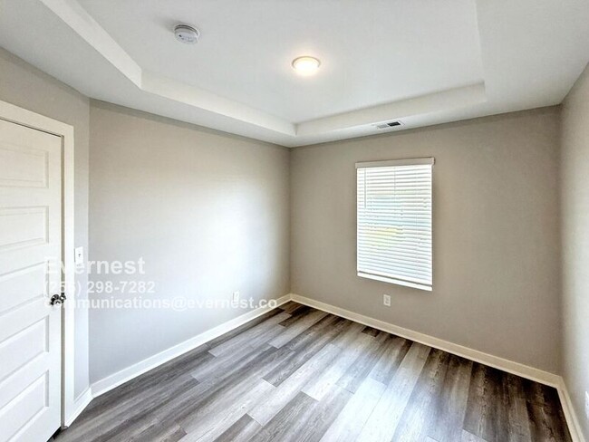 Building Photo - 7205 Elmcroft Ave