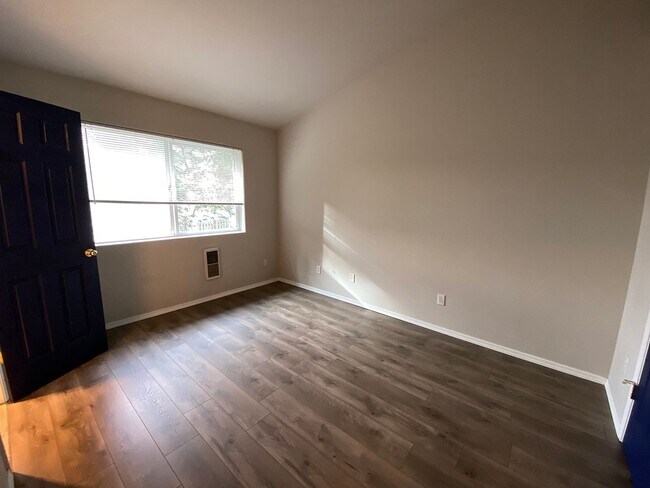 Building Photo - 14290 SW Cougar Ridge Dr