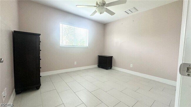 Building Photo - 1306 SW 19th Ln