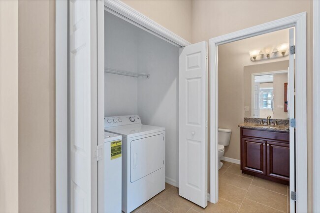 Building Photo - 18206 Creekside Preserve Loop