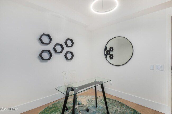 Building Photo - 7137 E Rancho Vista Dr