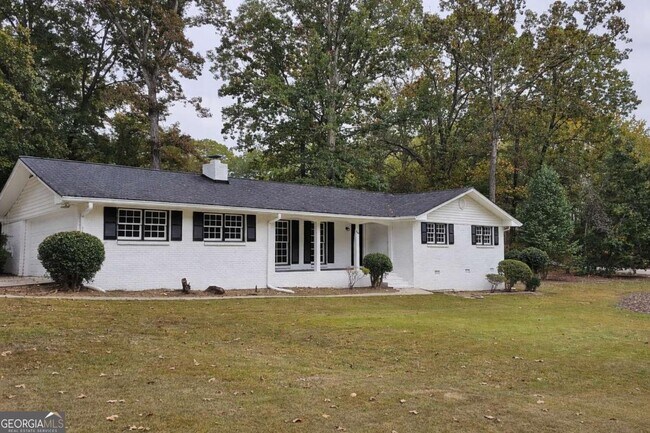 Building Photo - 999 Braselton Hwy