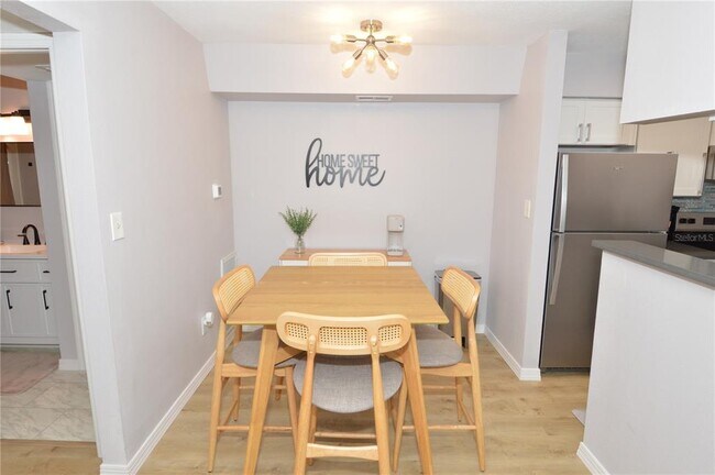 Building Photo - 8653 Fancy Finch Dr