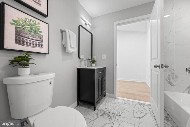 Building Photo - 36 N Narberth Ave