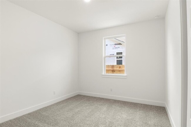 Building Photo - 1117 Yaupon Holly Dr