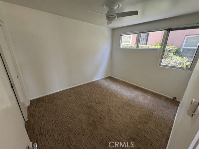 Building Photo - 264 Dolphin Way