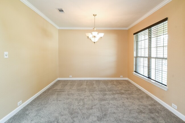 Building Photo - 2123 Witham Park Ln