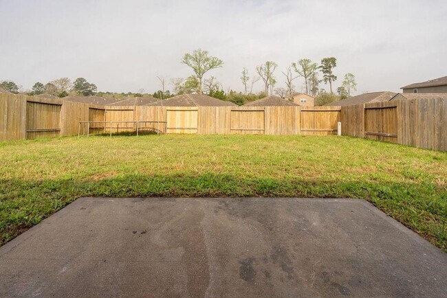 Building Photo - 22538 Cloverland Field Dr