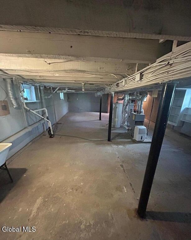 Building Photo - 1538 Nott St