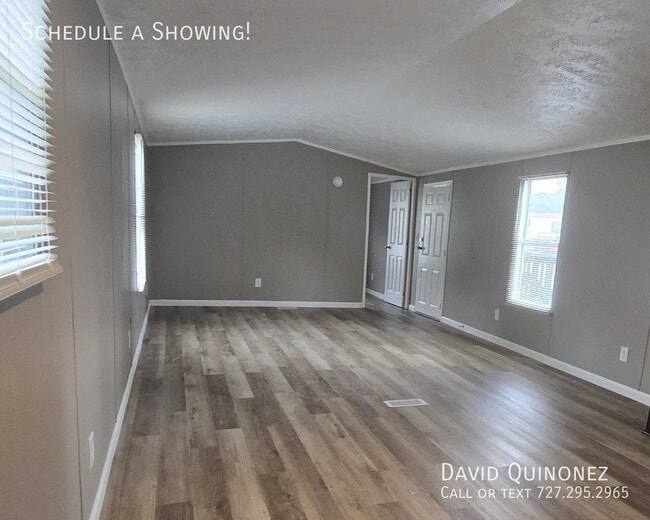 Building Photo - 252 S Blackwood Dr
