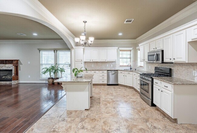 Building Photo - 11955 Silver Leaf Ct