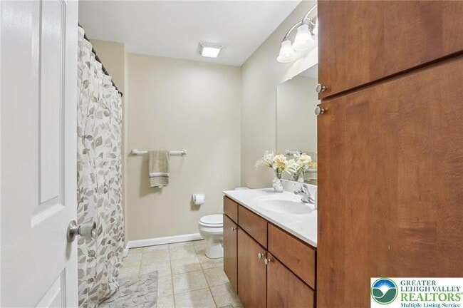 Building Photo - 270 Milkweed Dr