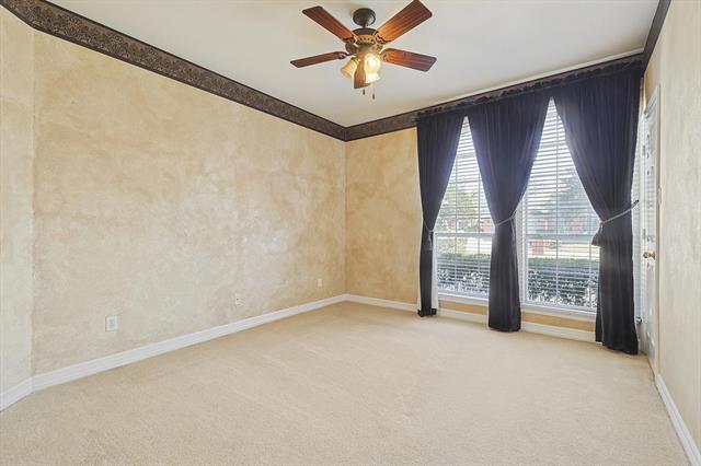 Building Photo - 7009 Oak Hills Ct