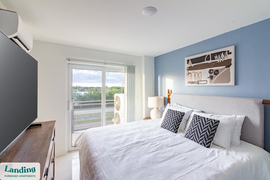 Building Photo - 25850 SW 140th Ct