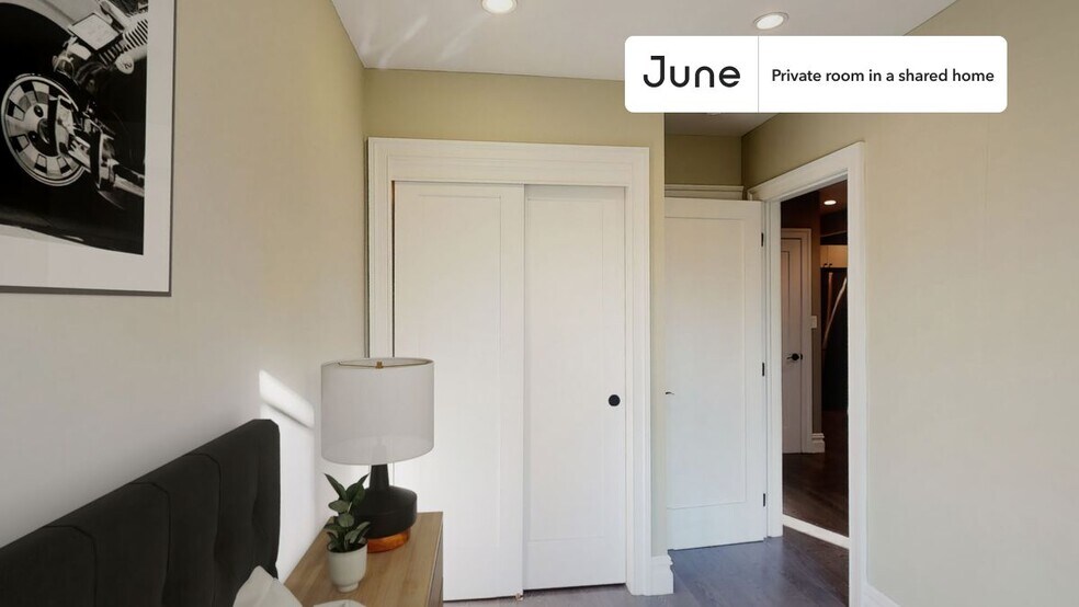 Building Photo - Room in Shared 3 bed/2 bath home