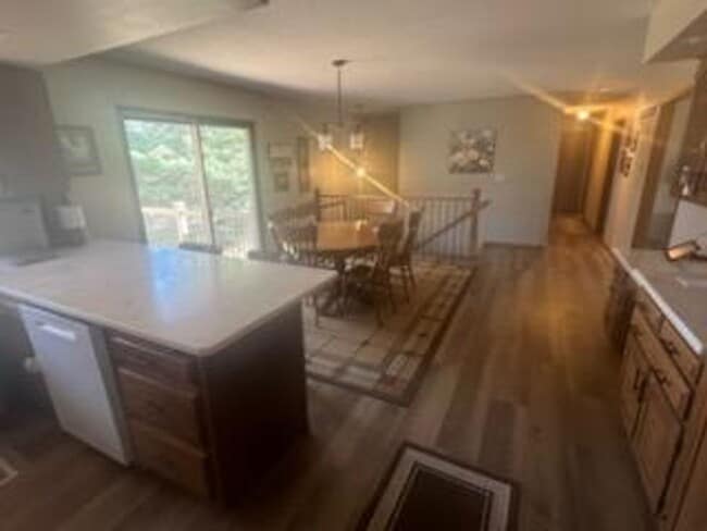 Building Photo - For Rent – 3 Bedroom Home in Sunset Hills, Pella