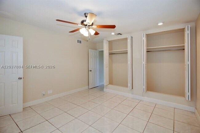 Building Photo - 781 SW 64th Terrace