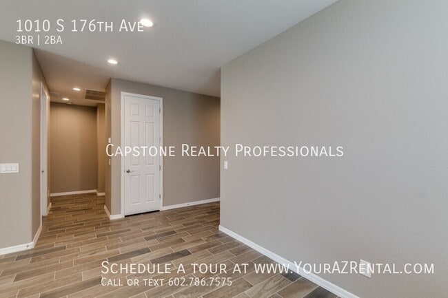 Building Photo - 1010 S 176th Ave