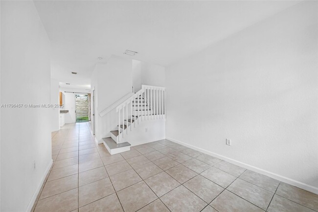 Building Photo - 948 NE 29th Terrace