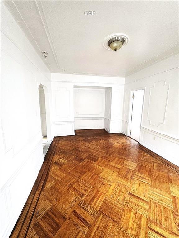 Building Photo - 361 E 54th St