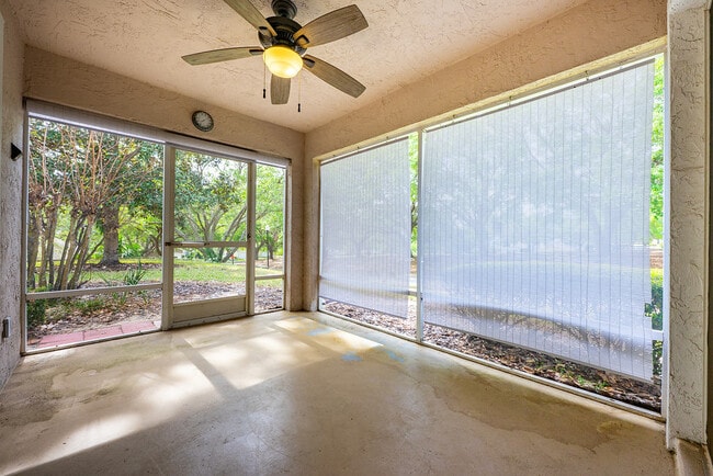 Building Photo - 39900 Bayview Dr