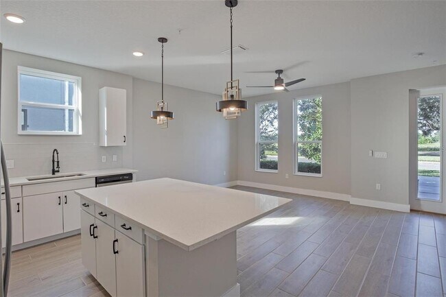 Building Photo - 1800 Houston St