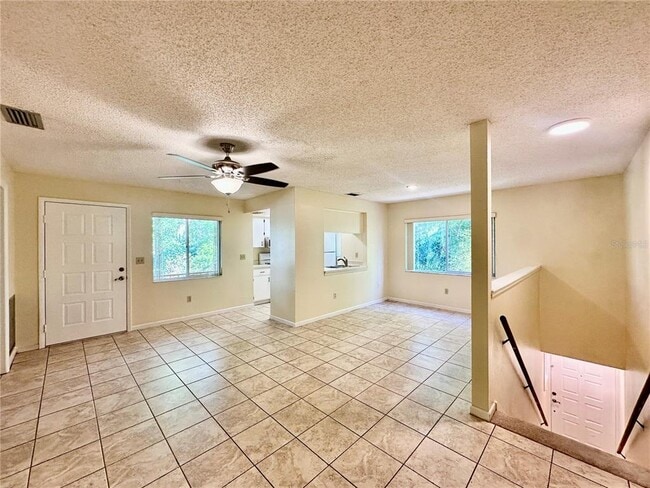 Building Photo - 630 Pavare Ct