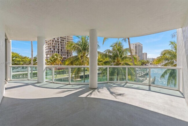 Building Photo - 7914 Harbor Island Dr